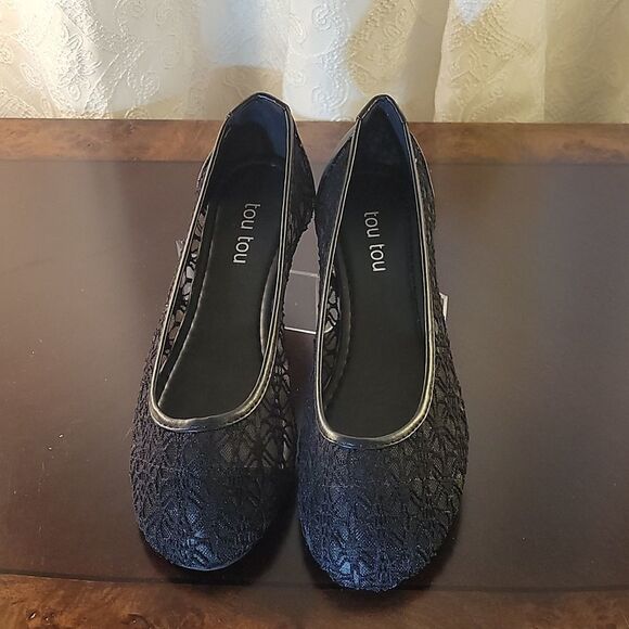 BRAND NEW  TOUTOU ELENA BLACK BALLET FLATS LACE  WOMEN"S SHOES - Picture 3 of 16